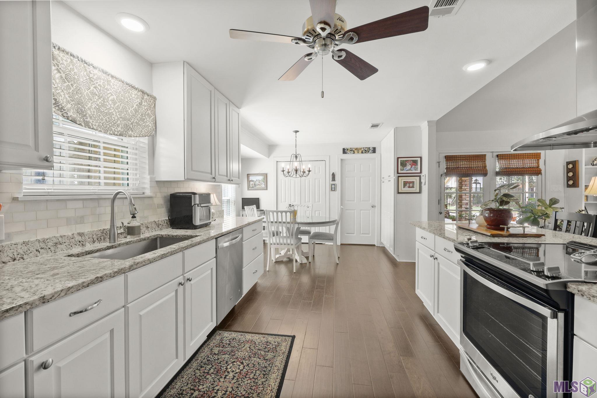 12652 Warwick Avenue Baton Rouge, LA 70815 - Photo 8 of 28