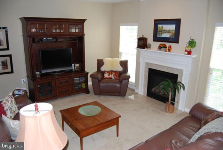 504 Woodrow Road Winchester, VA 22602 - Photo 10 of 17 Family Room