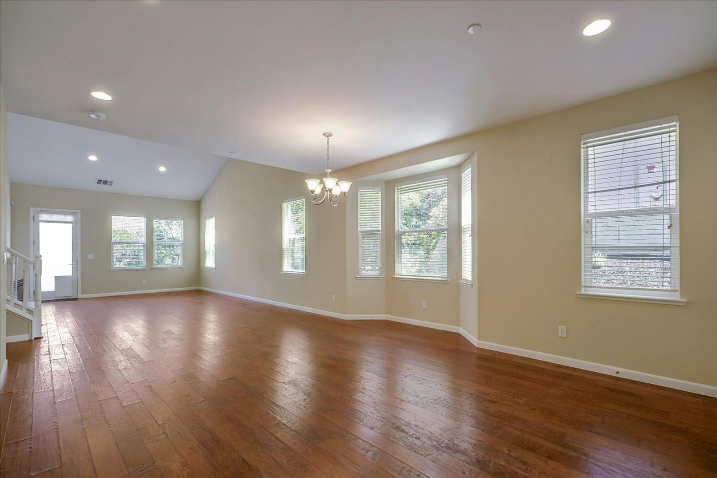 2028 Privet Way Santa Rosa, CA 95404 - Photo 11 of 44 Gallery Image 11