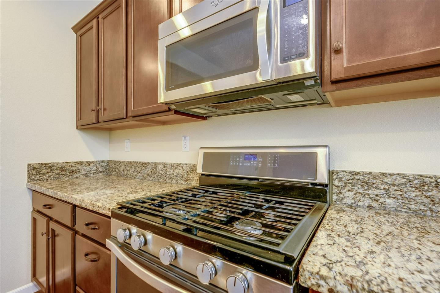 2028 Privet Way Santa Rosa, CA 95404 - Photo 17 of 44 Gallery Image 17
