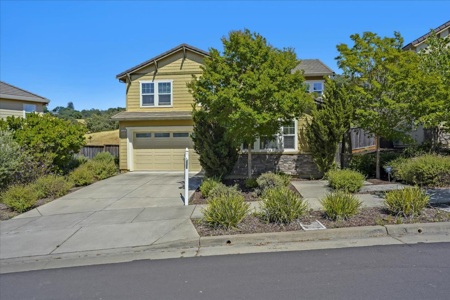 2028 Privet Way Santa Rosa, CA 95404 - Photo 2 of 44 Gallery Image 2