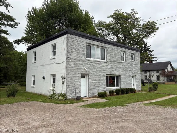$225,000 | 4006 Center Road, Ashtabula, OH 44004
