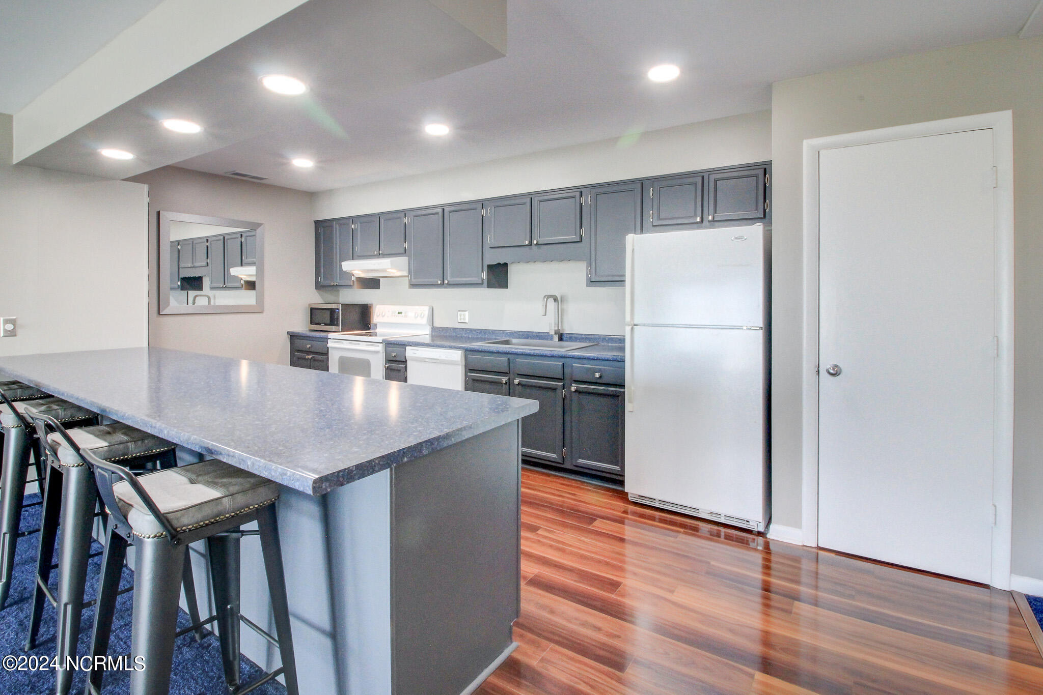 855 Salter Path Road, Unit 304 Indian Beach, NC 28512 - Photo 12 of 46 Kitchen