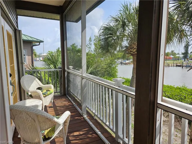$450,000 | 305 North Storter Avenue, Everglades City, FL 34139