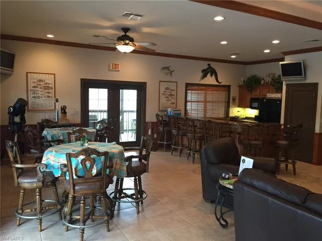 $450,000 | 305 North Storter Avenue, Everglades City, FL 34139