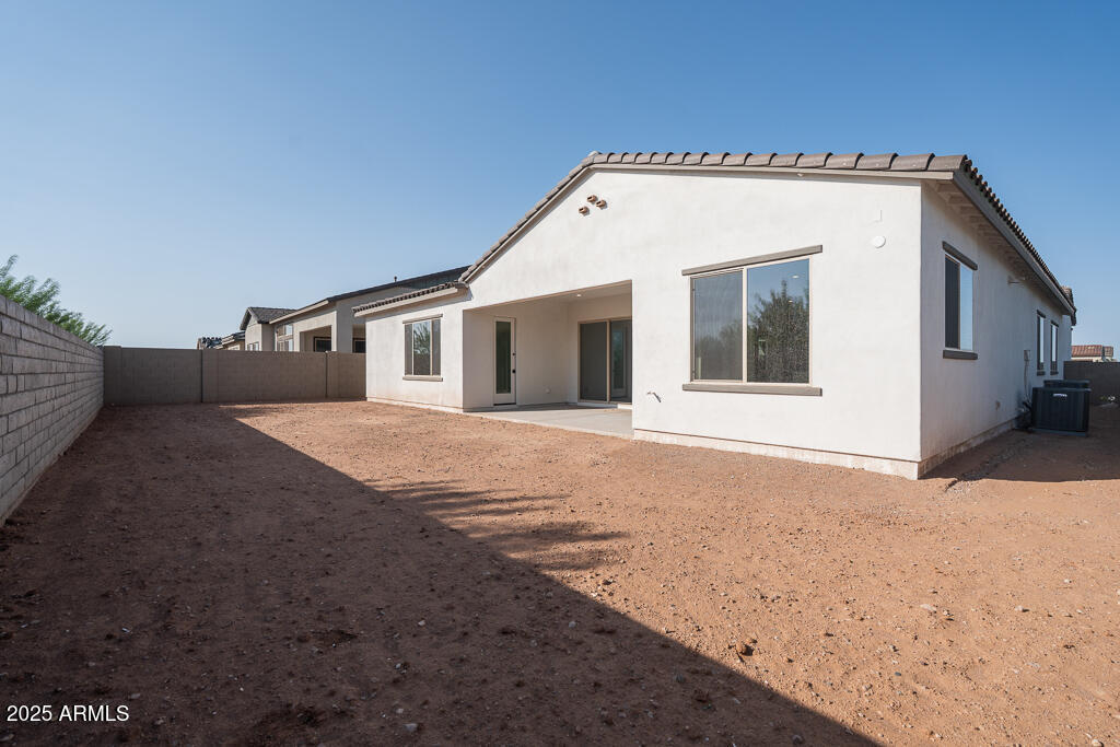 9389 South Dutchman Drive Apache Junction, AZ 85120 - Photo 22 of 23 Tri Pointe Blossom Rock 554 - Backyard E