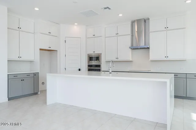 $724,972 | 9389 South Dutchman Drive, Apache Junction, AZ 85120