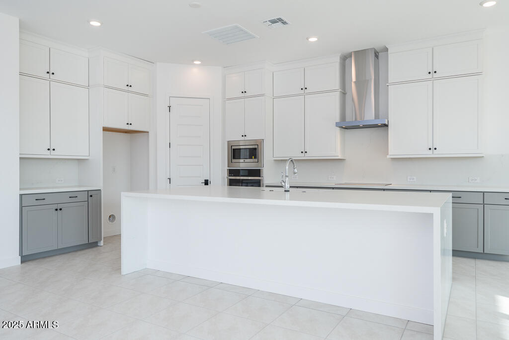 9389 South Dutchman Drive Apache Junction, AZ 85120 - Photo 3 of 23 Tri Pointe Blossom Rock 554 - Kitchen-2M