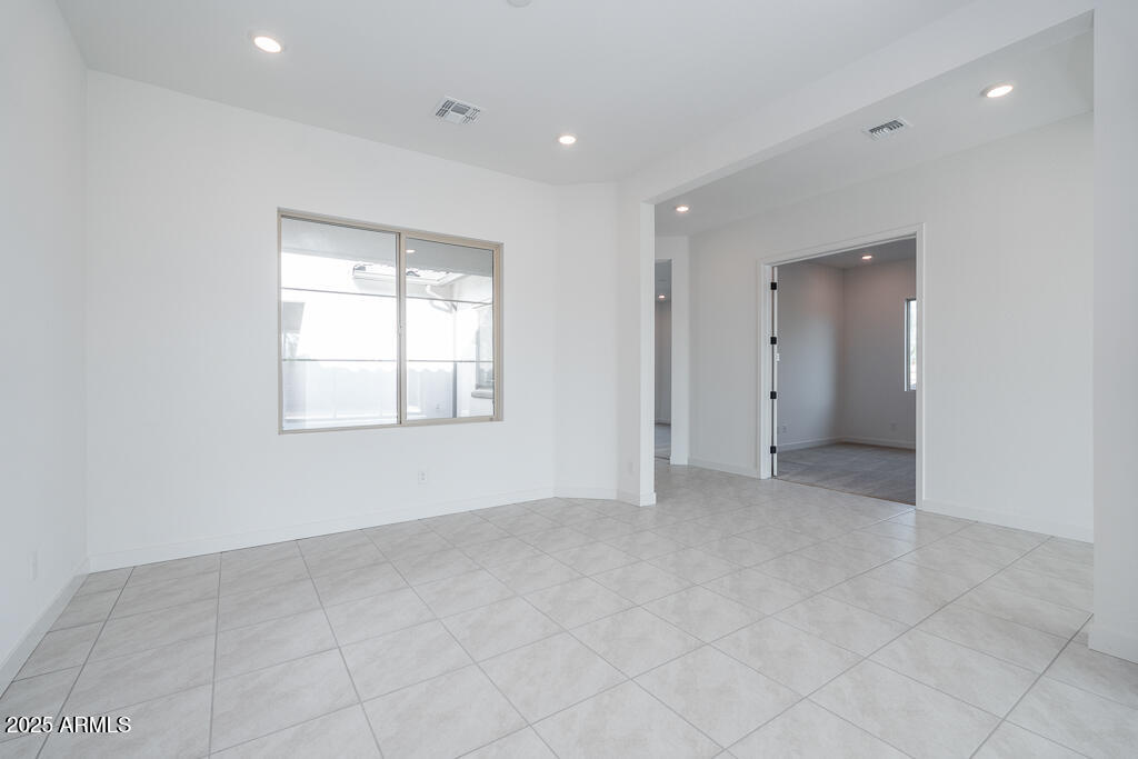 9389 South Dutchman Drive Apache Junction, AZ 85120 - Photo 9 of 23 Tri Pointe Blossom Rock 554 - Flex Dinin