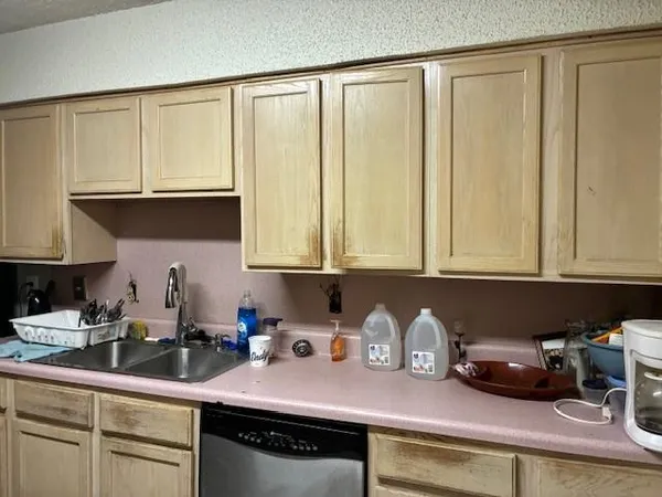 $199,000 | 609 Vanderbilt Lane, Kenner, LA 70065