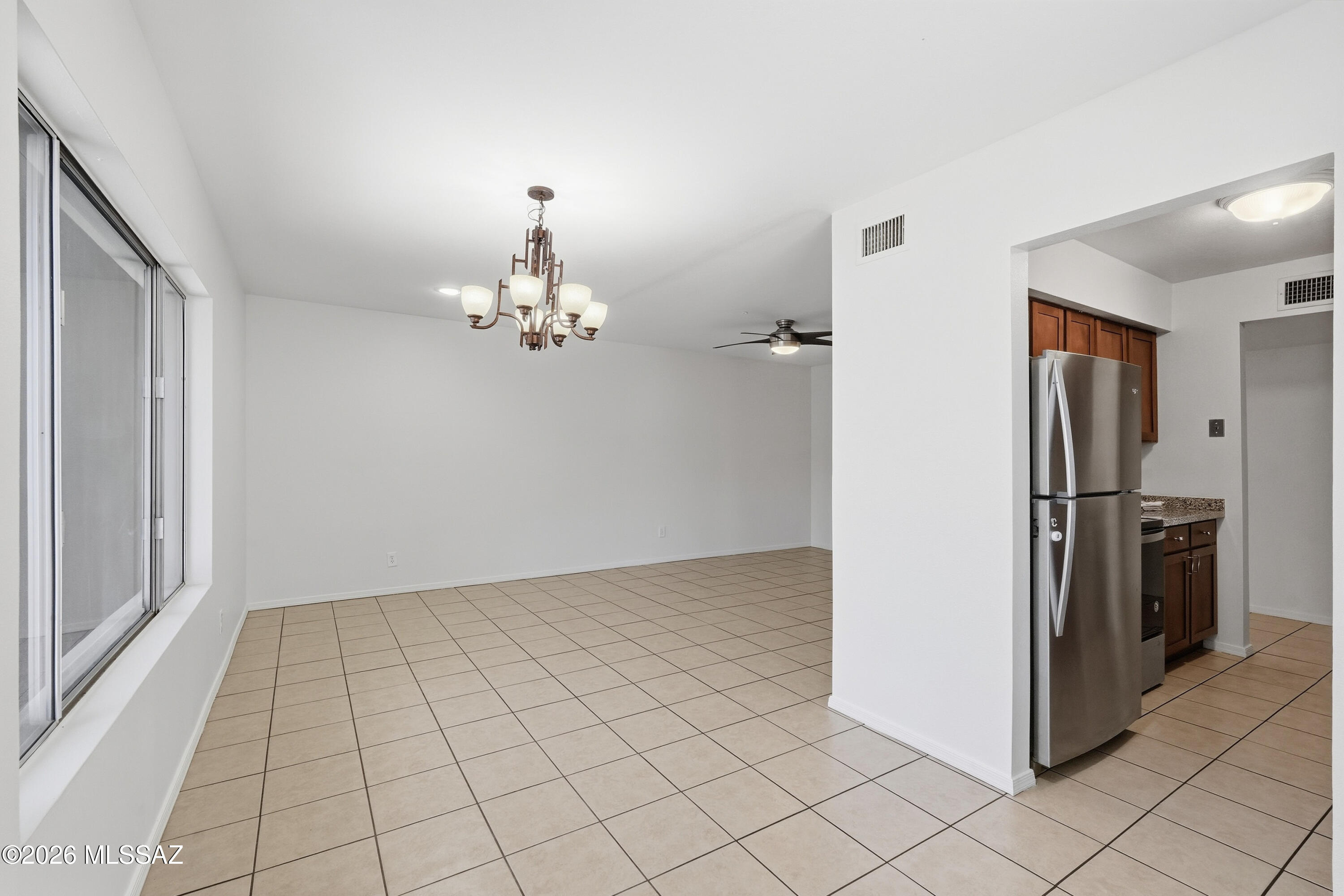 660 East River Road, Unit W Tucson, AZ 85704 - Photo 8 of 33 021_ListerPros