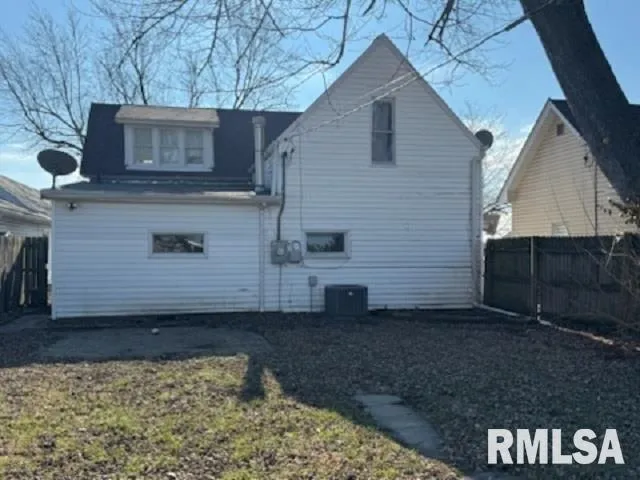 $120,000 | 1513 Spruce Street, Quincy, IL 62301