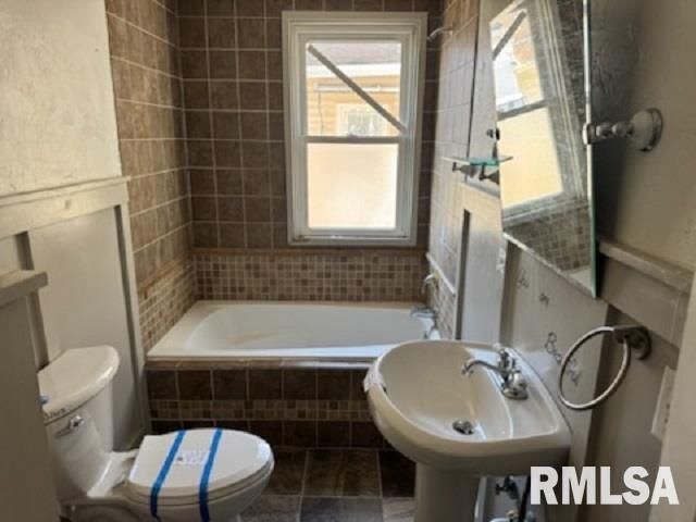 1513 Spruce Street Quincy, IL 62301 - Photo 10 of 16