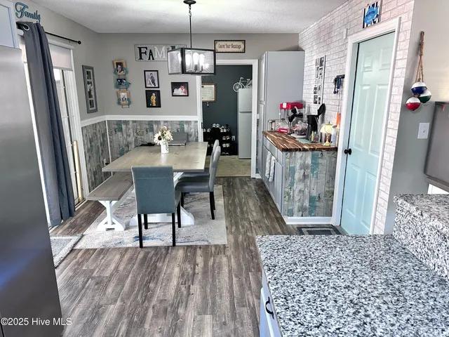 $279,500 | 114 Foxlair Drive, Hubert, NC 28539