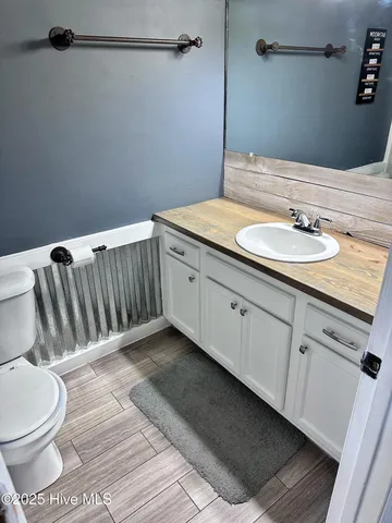 $279,500 | 114 Foxlair Drive, Hubert, NC 28539