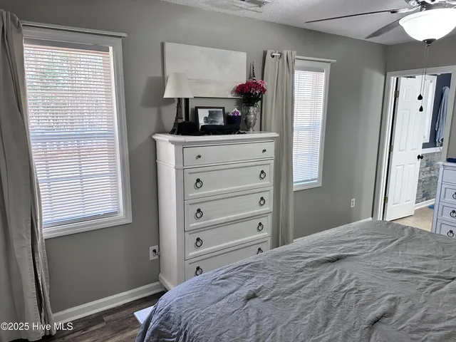 $279,500 | 114 Foxlair Drive, Hubert, NC 28539