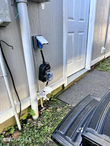 $279,500 | 114 Foxlair Drive, Hubert, NC 28539