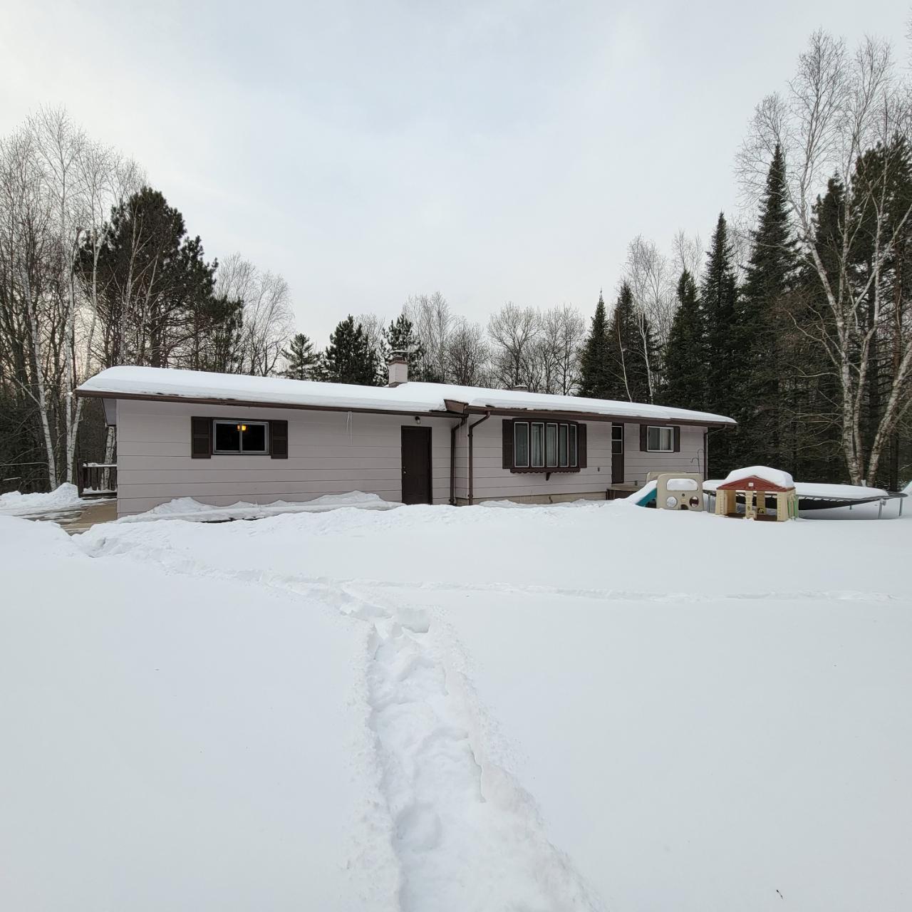 5610 Plain View Road Rhinelander, WI 54501 - Photo 1 of 24 Gallery Image 1