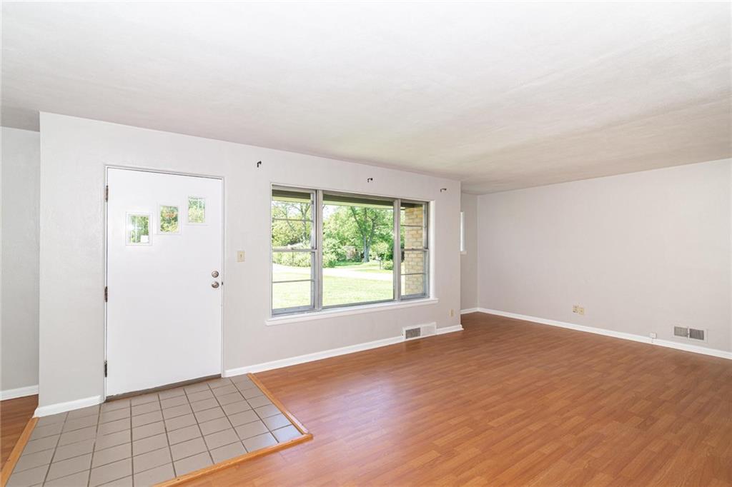 6233 North Rural Street Indianapolis, IN 46220 - Photo 3 of 26 Gallery Image 3