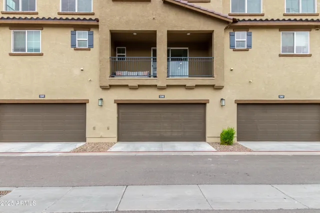 $460,000 | 1255 North Arizona Avenue, Unit 1248, Chandler, AZ 85225