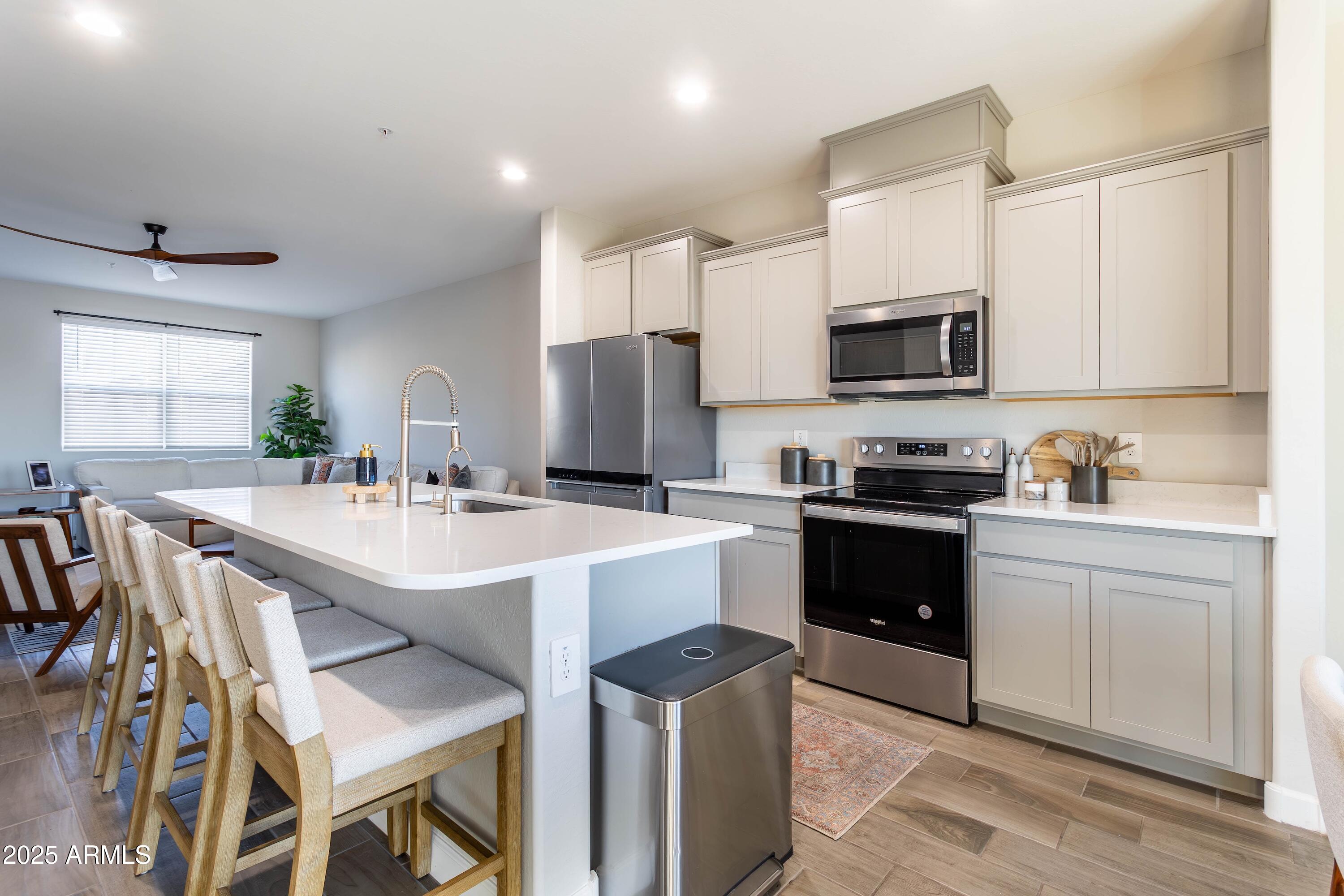 1255 North Arizona Avenue, Unit 1248 Chandler, AZ 85225 - Photo 4 of 31 011