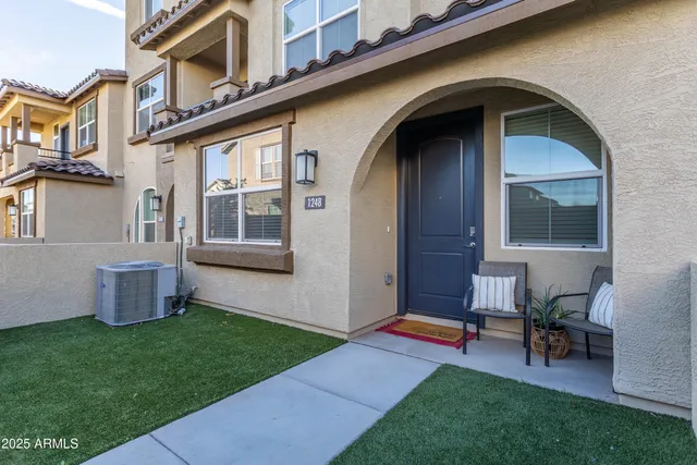 $460,000 | 1255 North Arizona Avenue, Unit 1248, Chandler, AZ 85225