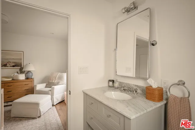 $1,998,000 | 3750 Boise Avenue, Los Angeles, CA 90066