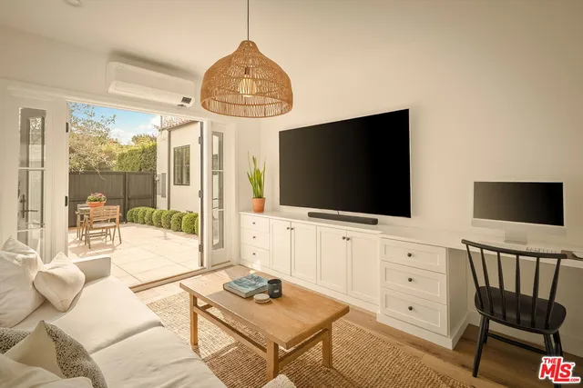 $1,998,000 | 3750 Boise Avenue, Los Angeles, CA 90066