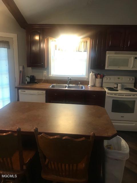 208 Ridgeview Drive Carriere, MS 39426 - Photo 7 of 22 IMG_5519