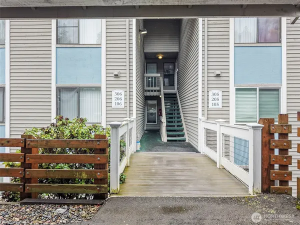 $329,000 | 31507 106th Place Southeast, Unit S105, Auburn, WA 98092