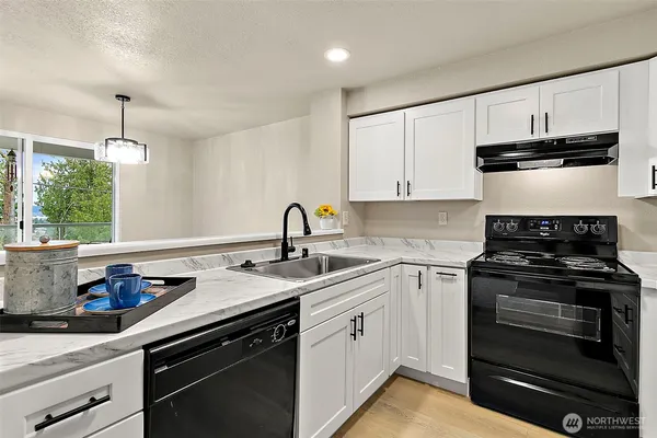 $329,000 | 31507 106th Place Southeast, Unit S105, Auburn, WA 98092