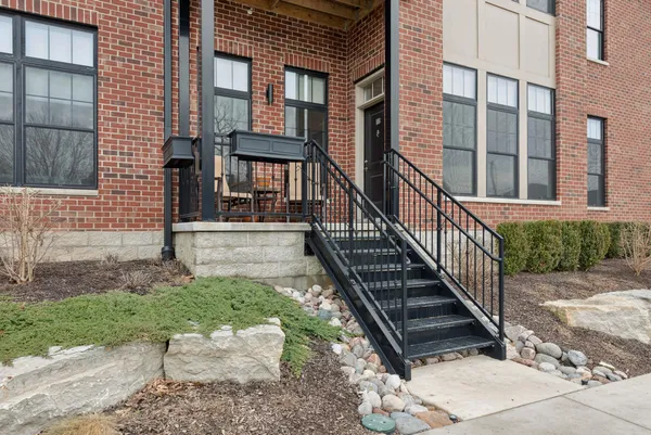 $470,000 | 208 North Campbell Street, Unit 103, Valparaiso, IN 46385