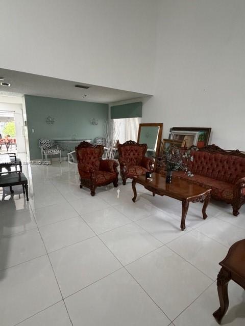 7332 Southwest 158th Avenue Miami, FL 33193 - Photo 2 of 11