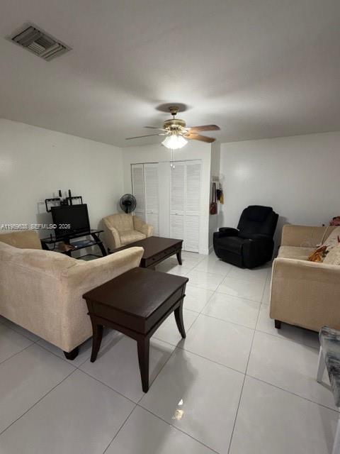 7332 Southwest 158th Avenue Miami, FL 33193 - Photo 6 of 11 Family Room