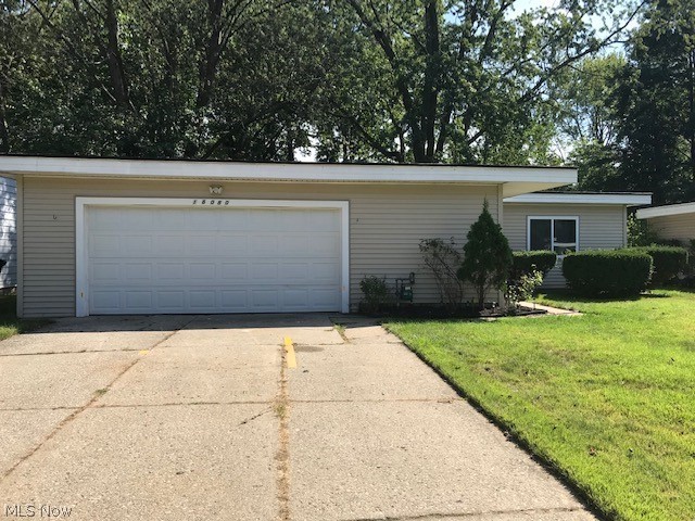 18080 Blandford Road Cleveland, OH 44121 - Photo 1 of 15 Gallery Image 1