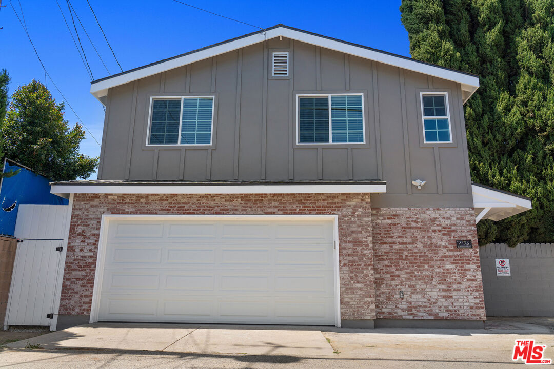 4136 McFarlane Avenue Burbank, CA 91505 - Photo 20 of 24 a view of building with wooden floor