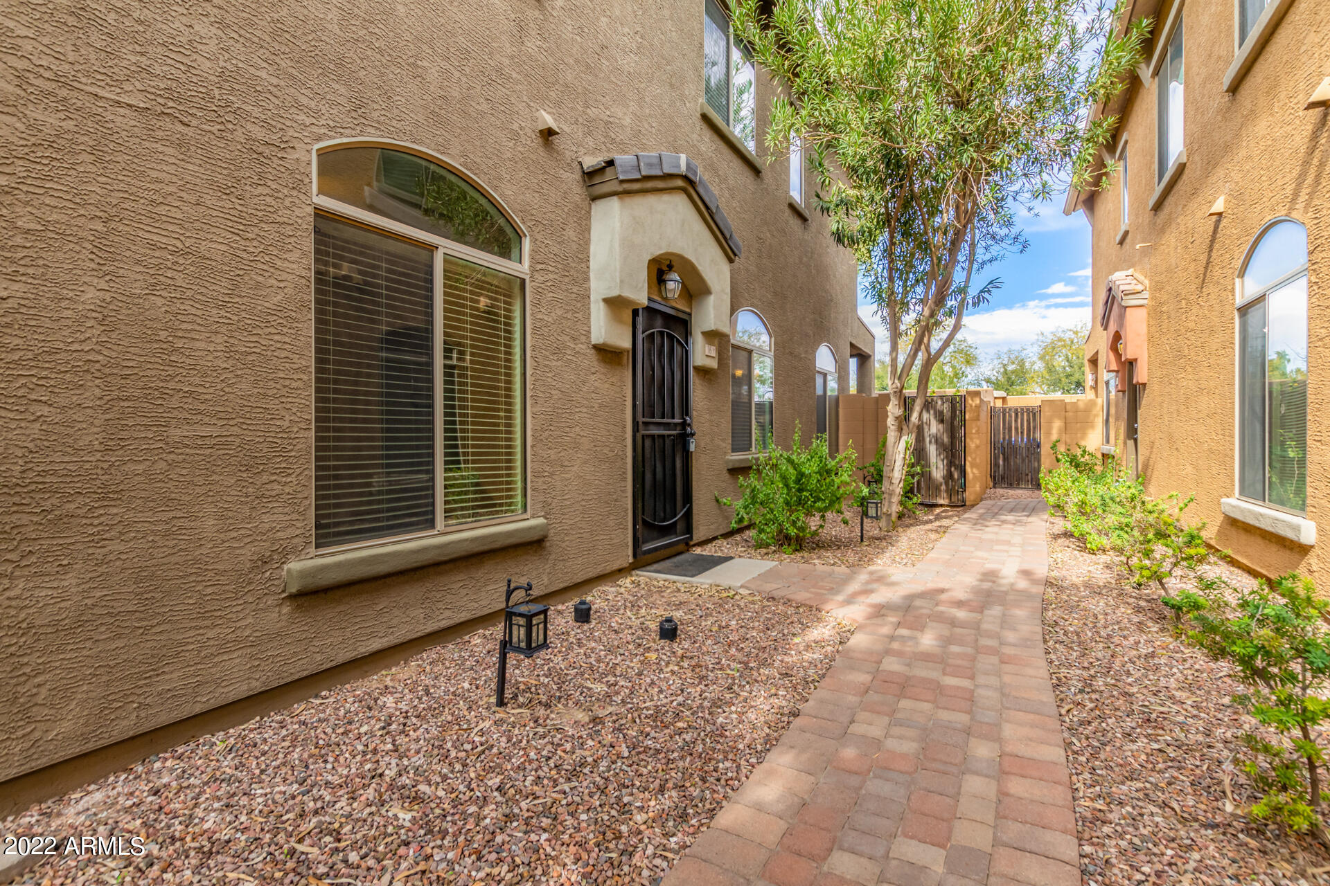 2024 South Baldwin, Unit 16 Mesa, AZ 85209 - Photo 2 of 34 02-Baldwin