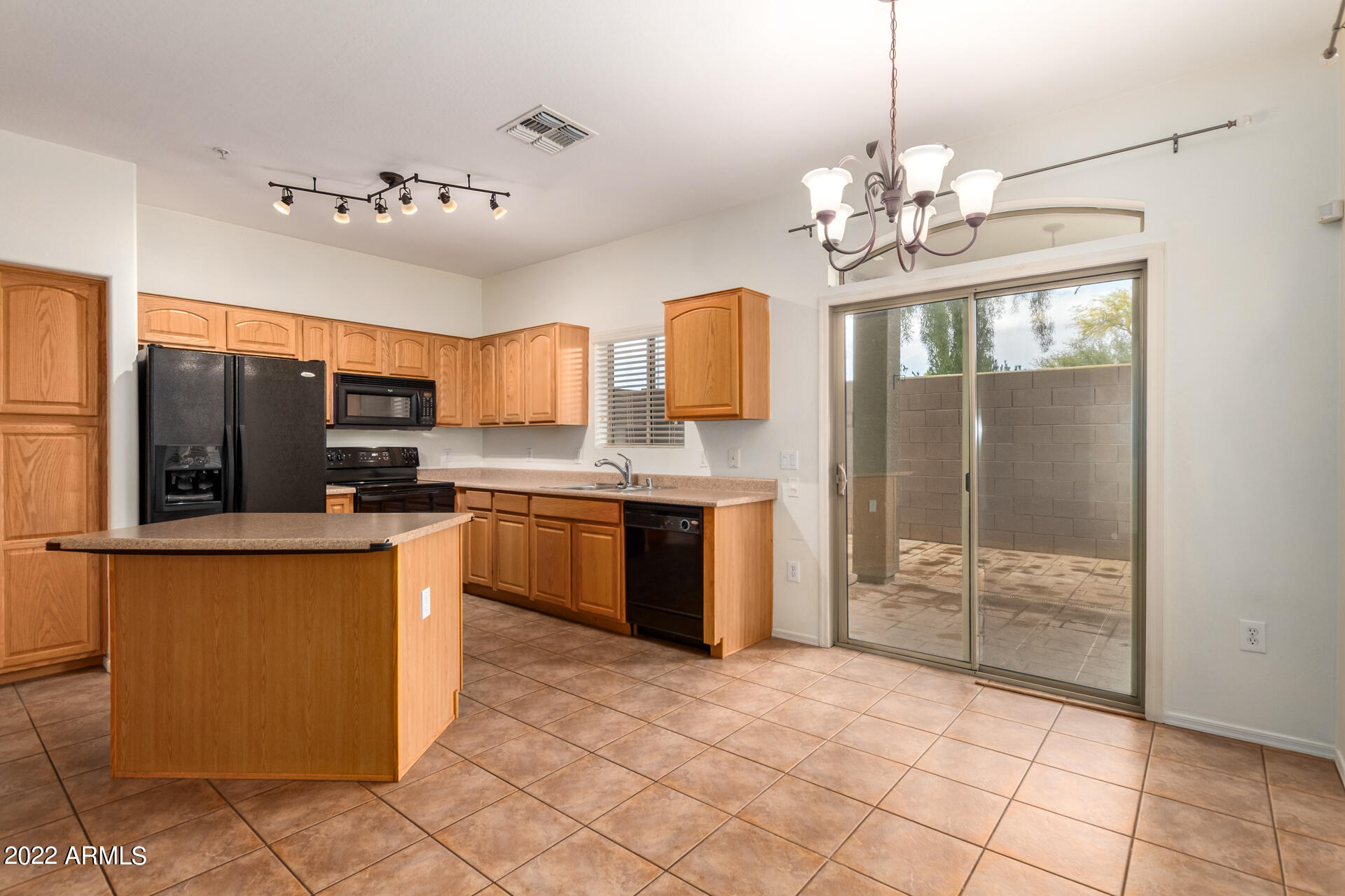 2024 South Baldwin, Unit 16 Mesa, AZ 85209 - Photo 9 of 34 08-Baldwin