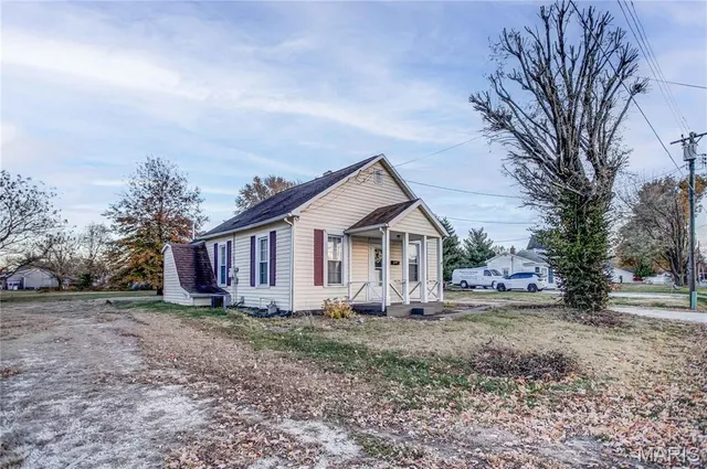 $83,500 | 713 Harrison Street, Jerseyville, IL 62052