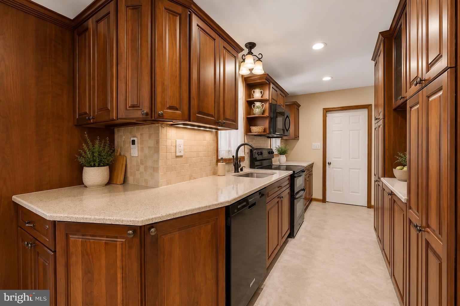 508 Ash Road Coatesville, PA 19320 - Photo 14 of 44 Kiitchen