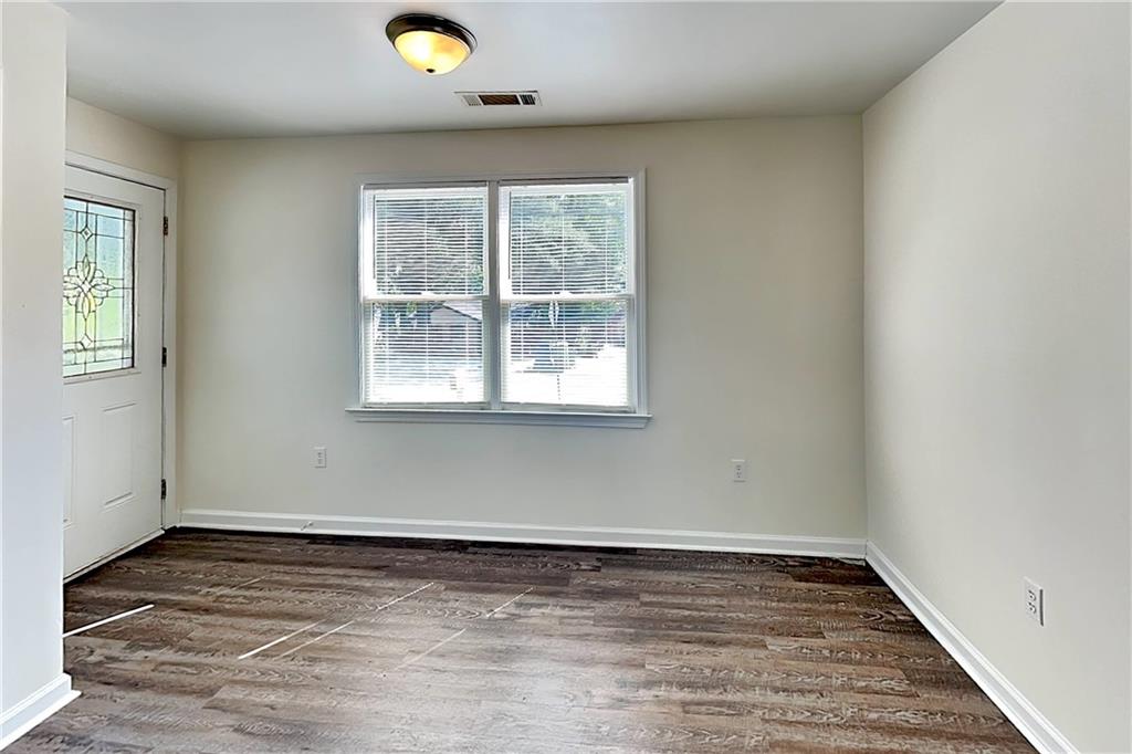 232 Chappell Road Northwest Atlanta, GA 30314 - Photo 4 of 16 Gallery Image 4