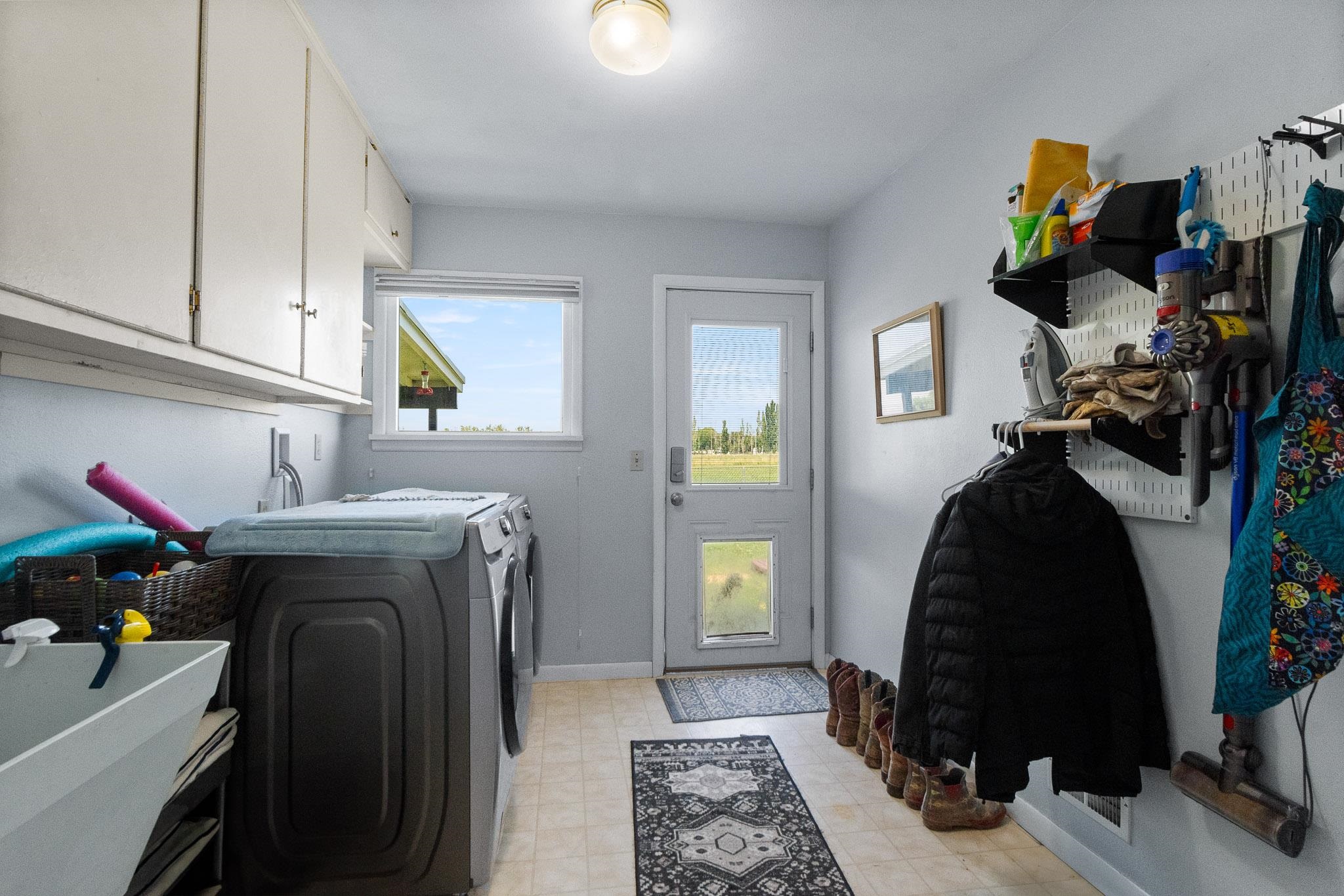665-30 30 1/2 Road Grand Junction, CO 81504 - Photo 25 of 38 a view of walk in closet with clothes and shoes
