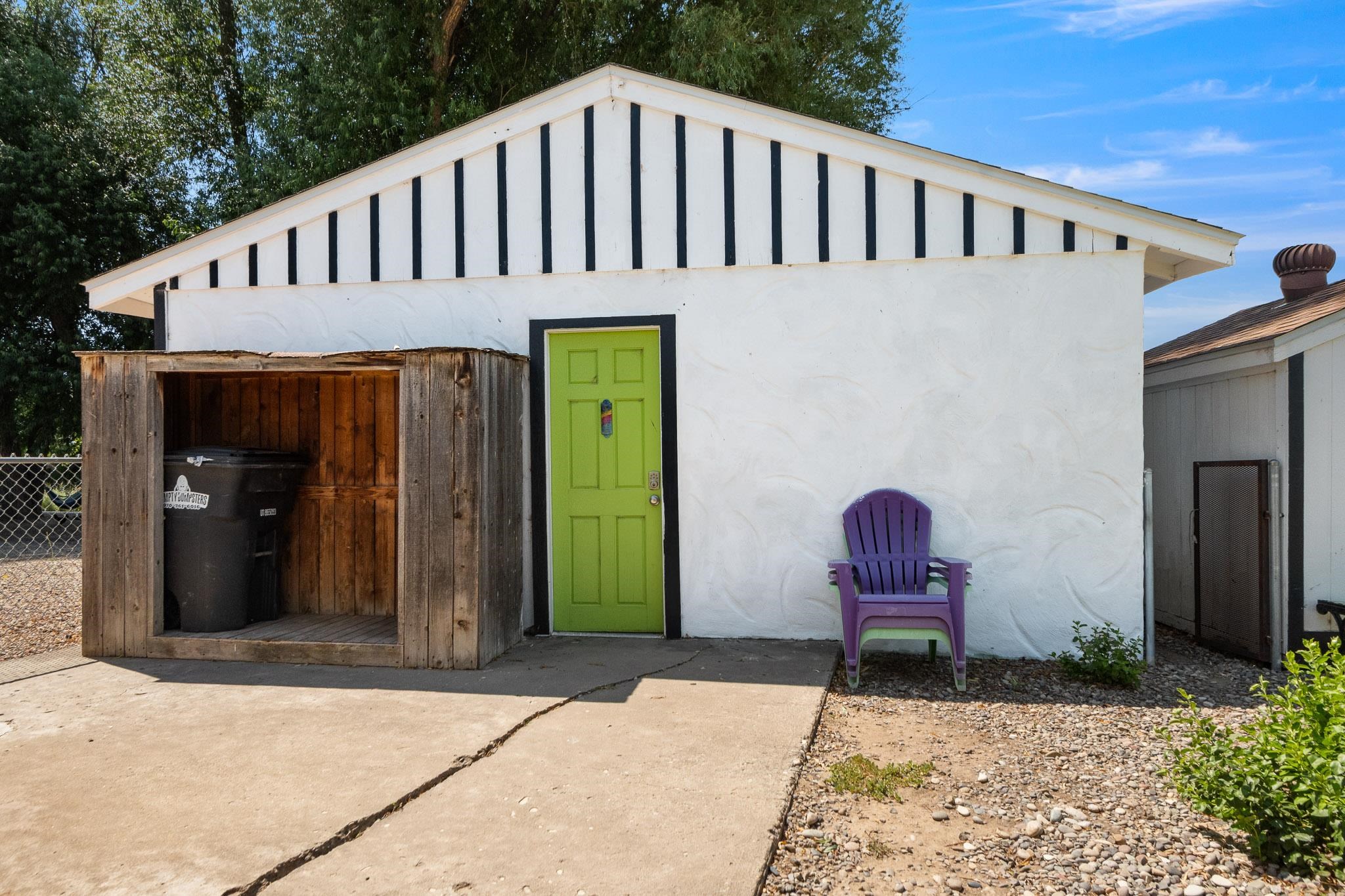 665-30 30 1/2 Road Grand Junction, CO 81504 - Photo 28 of 38 a view of a house with backyard and porch