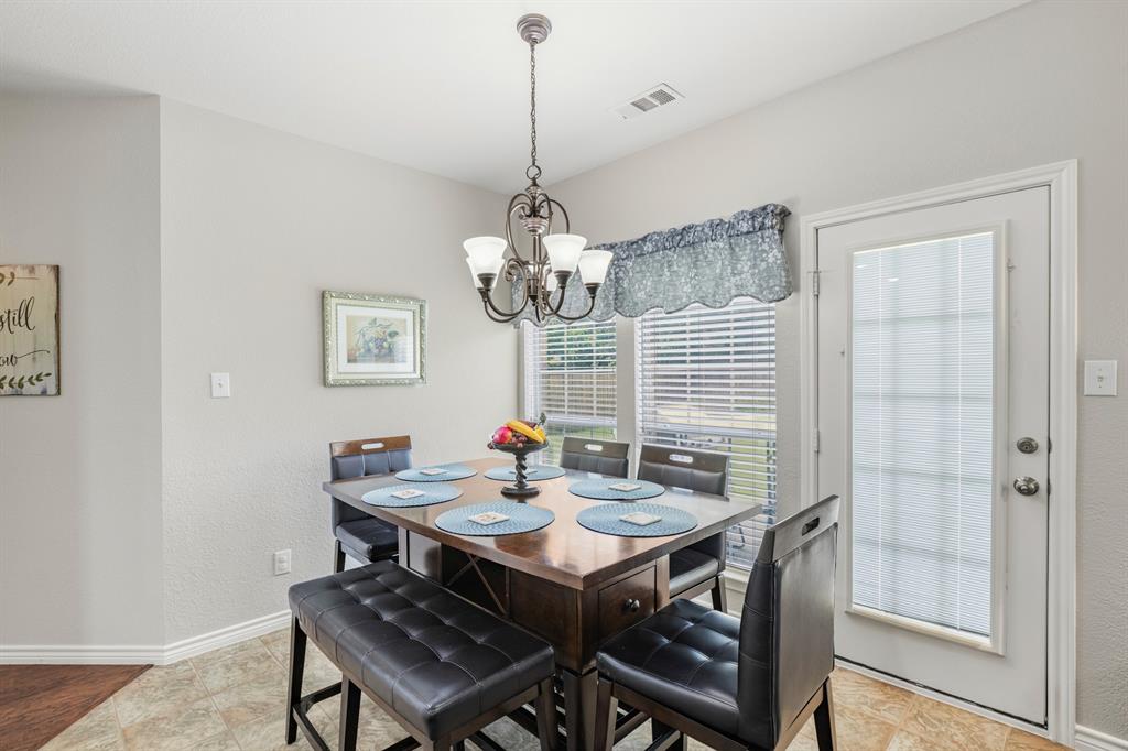 10802 St Annes Drive Rowlett, TX 75089 - Photo 17 of 40