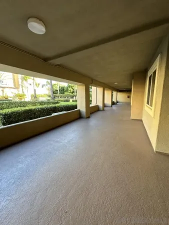 a view of a big room with a big yard