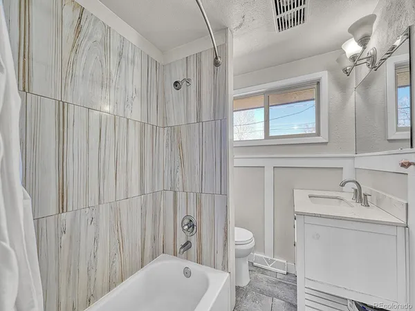 $3,100 | 10685 West 47th Avenue, Wheat Ridge, CO 80033