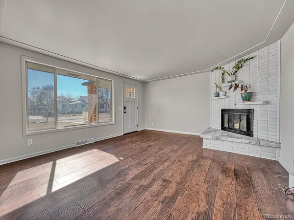 $3,100 | 10685 West 47th Avenue, Wheat Ridge, CO 80033