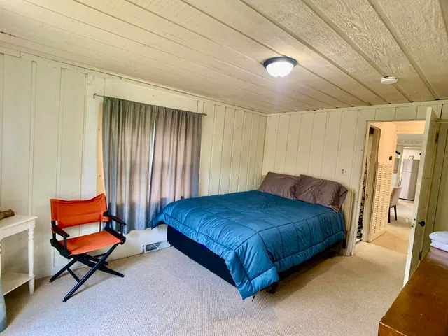 $1,500 | 5537 Lakeshore Avenue, Holland, MI 49424