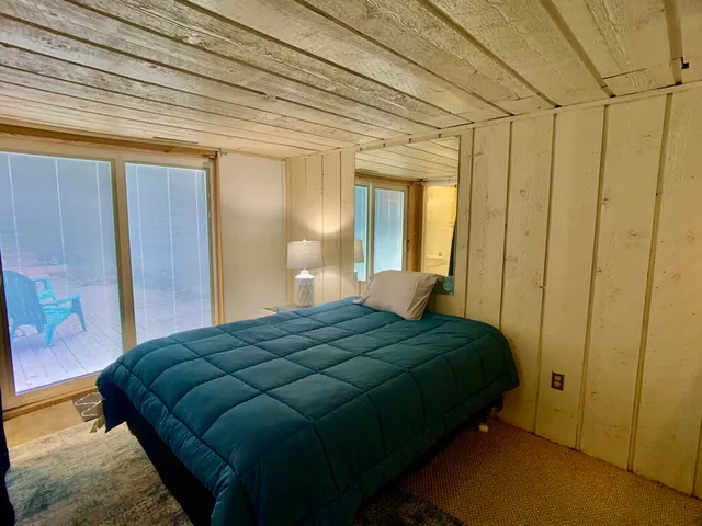 $1,500 | 5537 Lakeshore Avenue, Holland, MI 49424