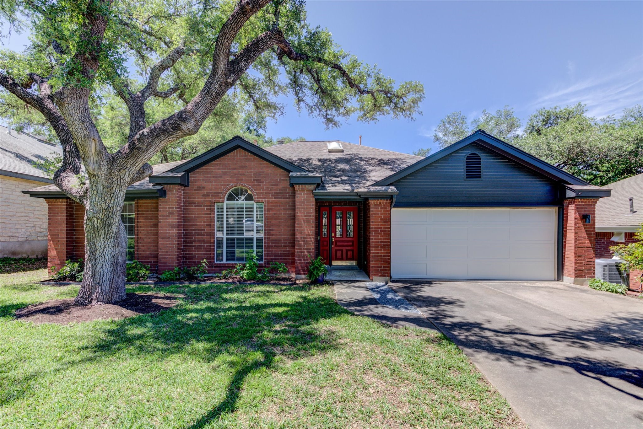 6530 Needham Lane Austin, TX 78739 - Photo 2 of 9